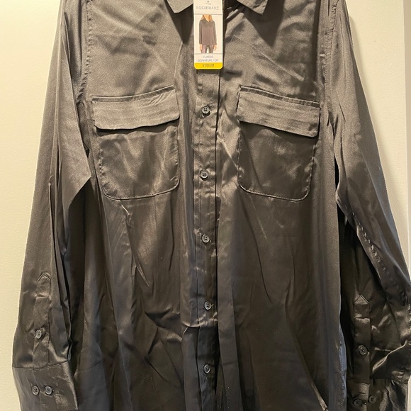 EQUIPMENT BRAND - WOMEN SIGNATURE CLASSIC TOP -   CLASSIC BLACK COLOR - Picture 2 of 15